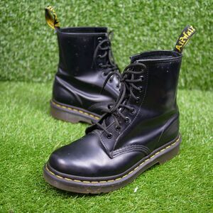 Dr. Martens 1460 Smooth Leather Lace-Up Boots – Black – Women's Size 8